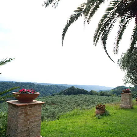 Lantgård Le Carolee Pianopoli